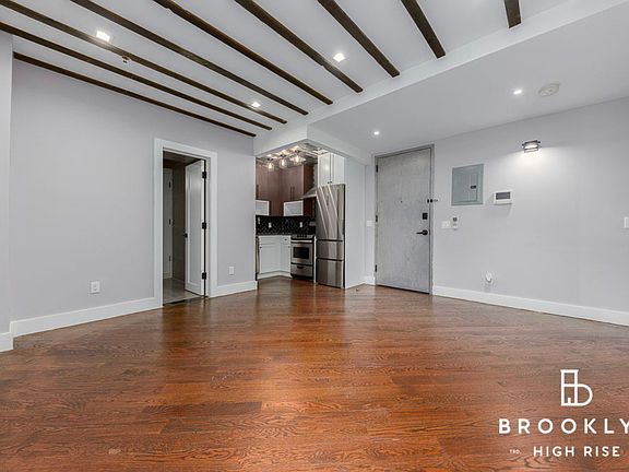 3rd image of 35 Claver Pl #4A
