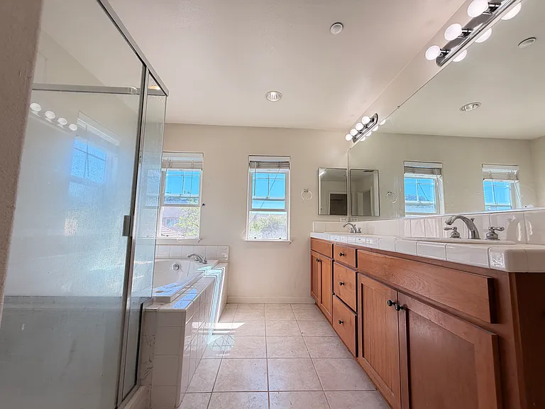 412 Mountain Meadows Dr — Photo 23