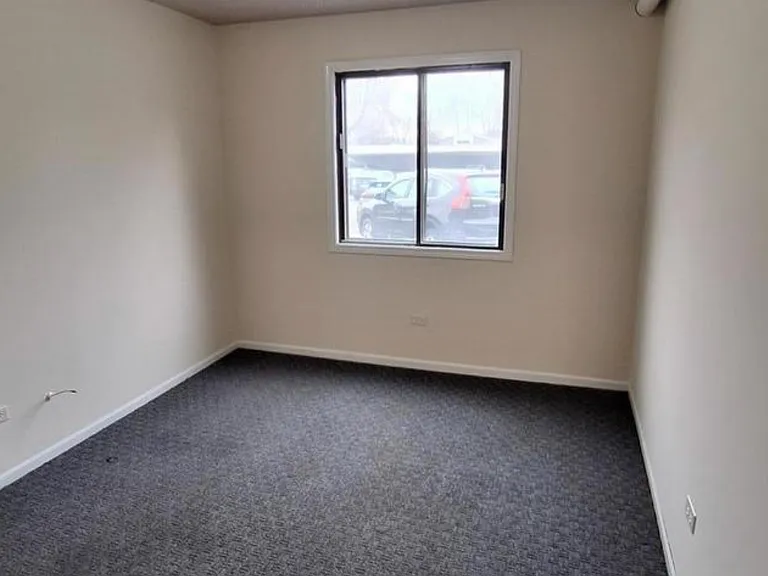 10501 S Highland Rd #104C — Photo 14
