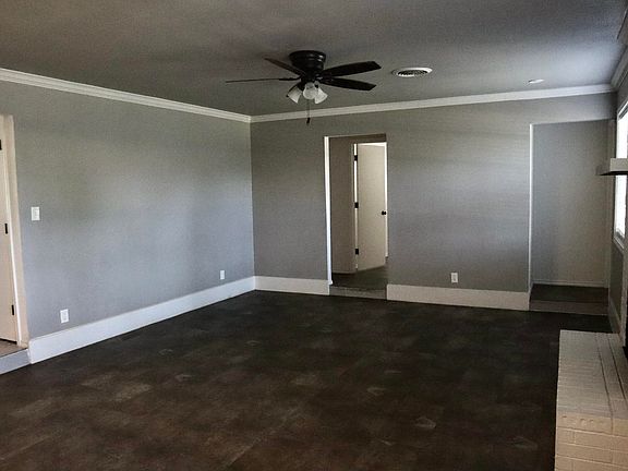 3rd image of 4321 55th St