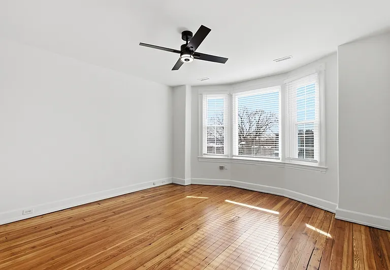 2812 Clifton Ave — Photo 10