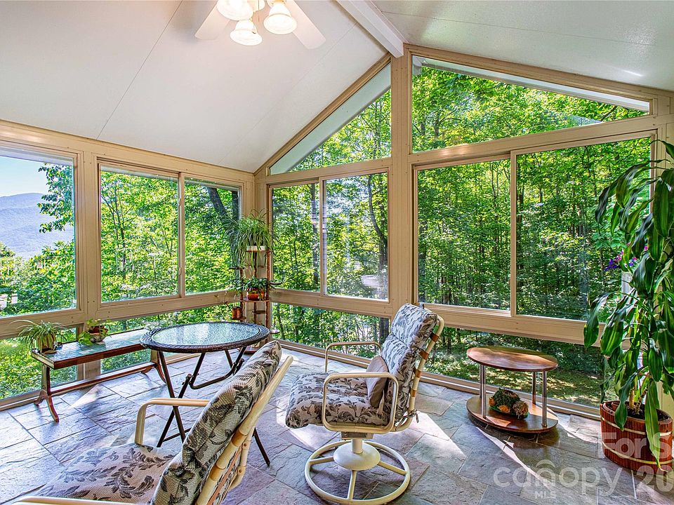 1st image of 22 Great Aspen Way