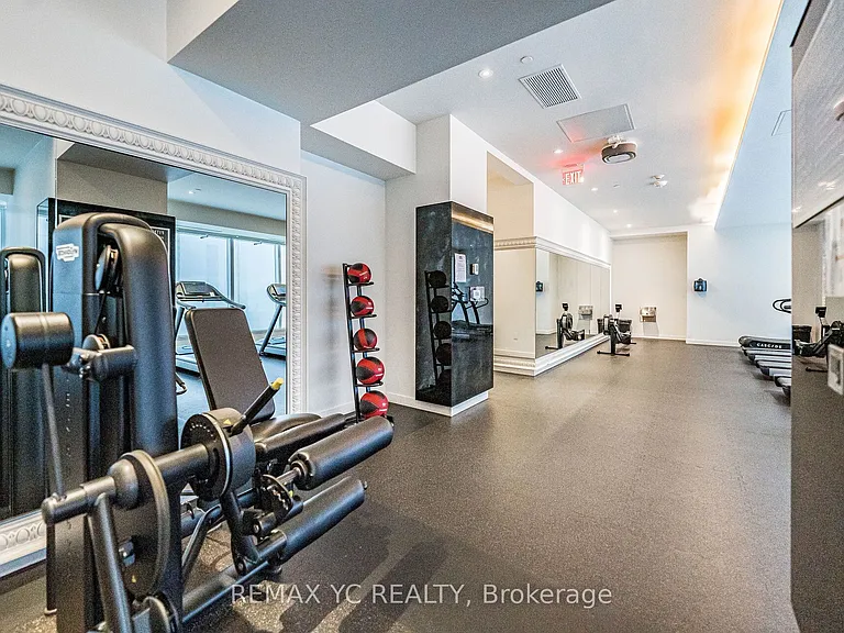 197 Yonge St #4404 — Photo 24