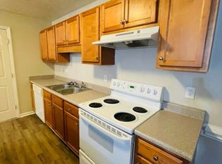 4029 Professional Dr #11, Hope Mills, NC 28348