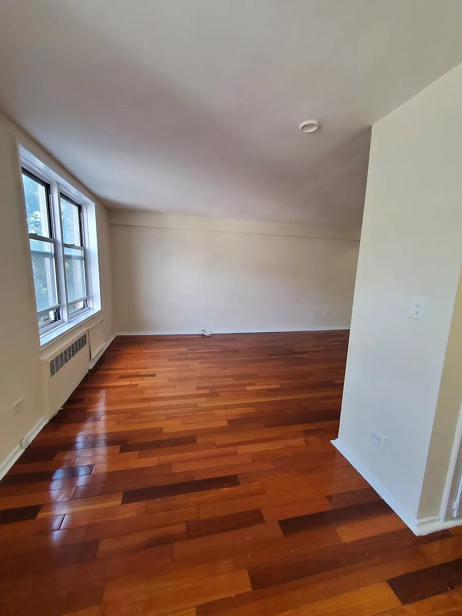 Building Photo - 399 Ocean Pkwy #3J