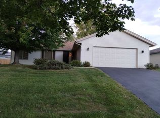 6164 Weaver Rd, Rockford, IL 61114