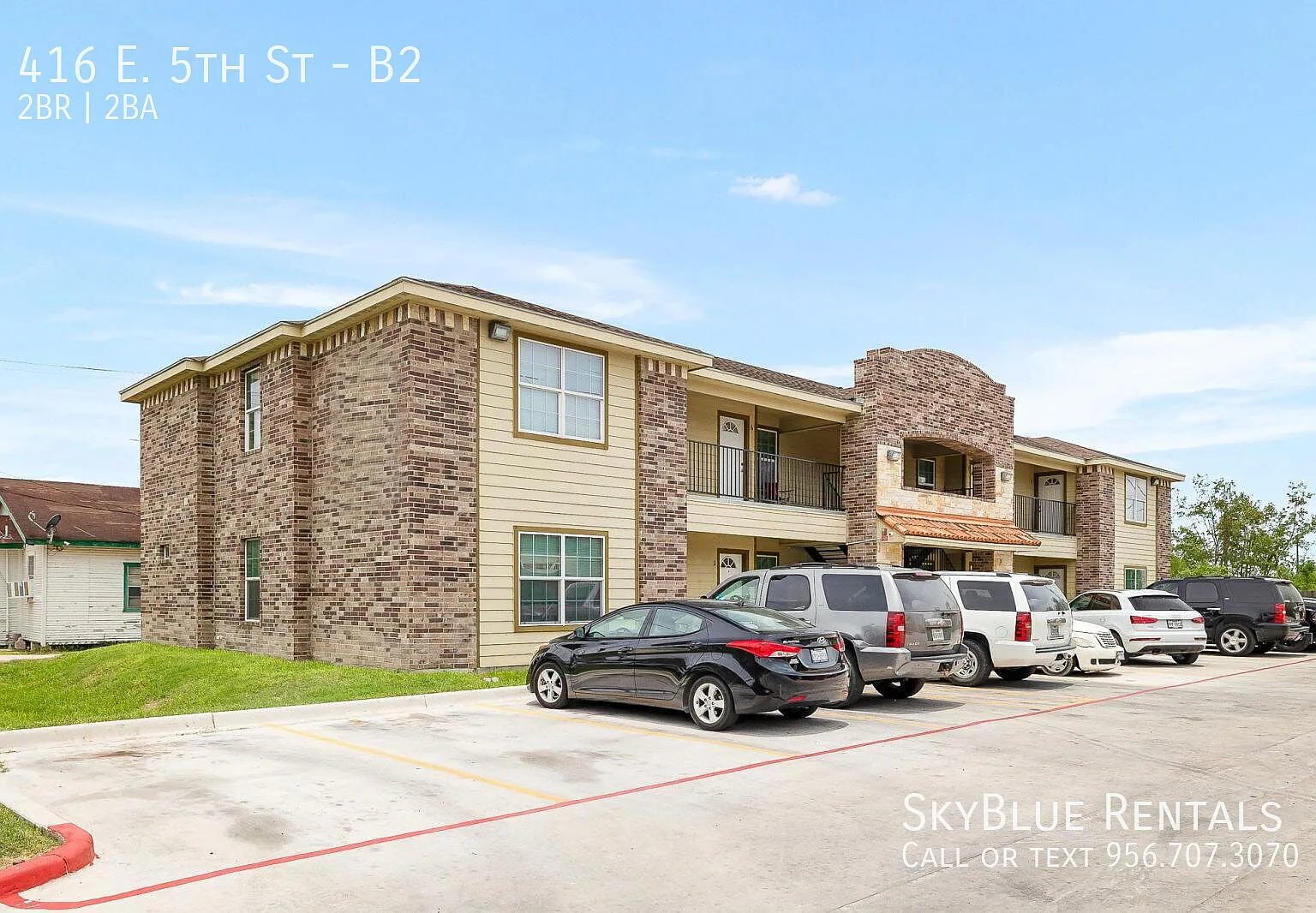 "Charming 2-Bed, 2-Bath Gem in Weslaco Perfect Comfort in 790 Sq Ft!" — Photo 2