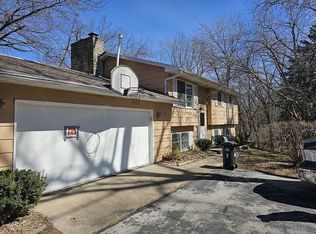 1711 Oak Lake Park Rd, Coralville, IA 52241