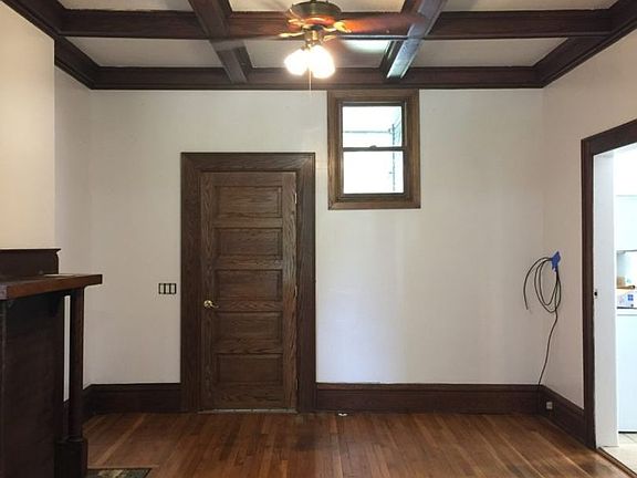 5th image of 160 E Lane Ave