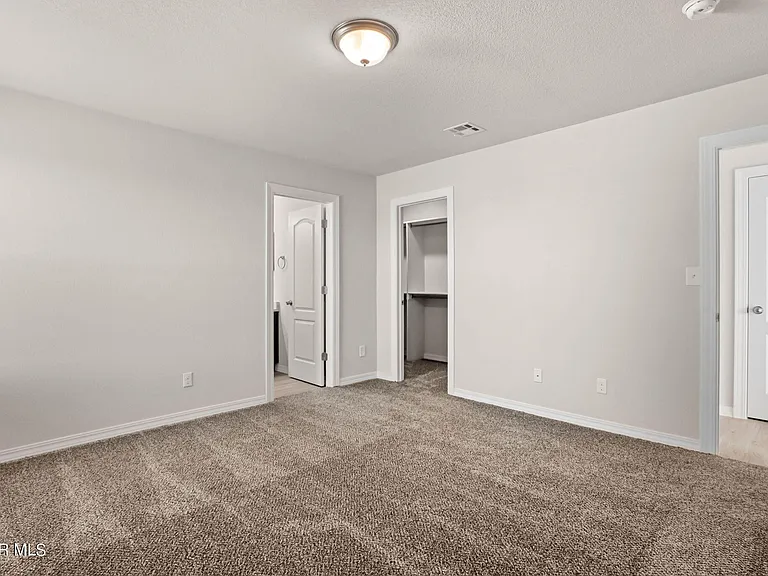14541 Faxon Yucca Ave — Photo 17