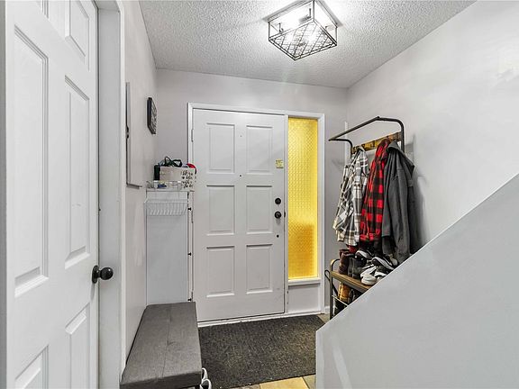 3rd image of 6110 Seabroom Rd #6