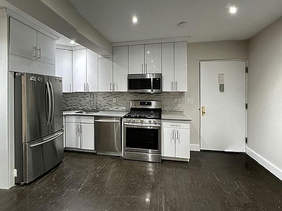 2nd image of 1144 Welling Ct APT 3