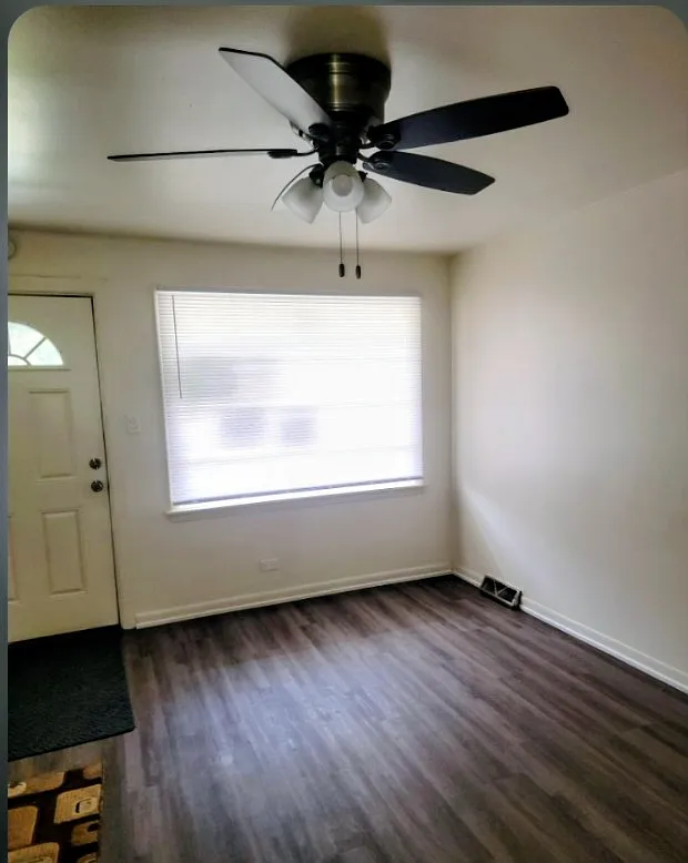 2 bed, 879 sqft, $2,100 — Photo 4