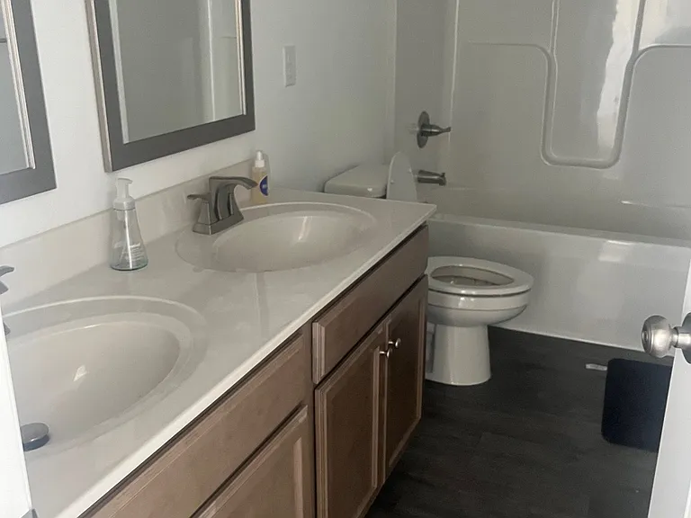 210 Ryker Rd E — Photo 11