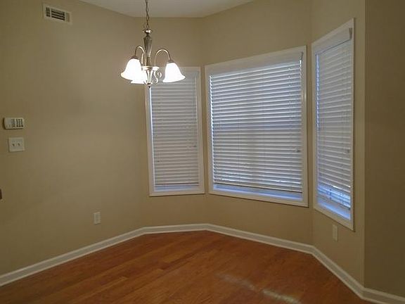 3rd image of 313 Westhill Dr #1