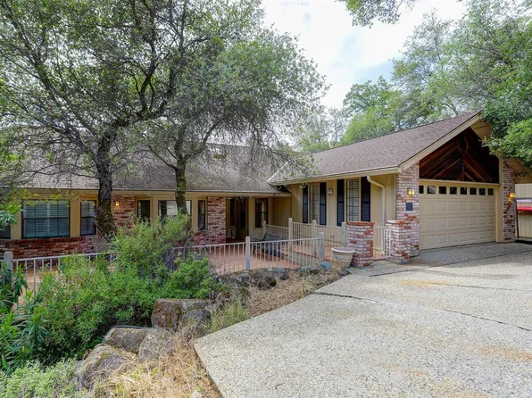 13972 Hemlock Dr, Penn Valley, CA 95946