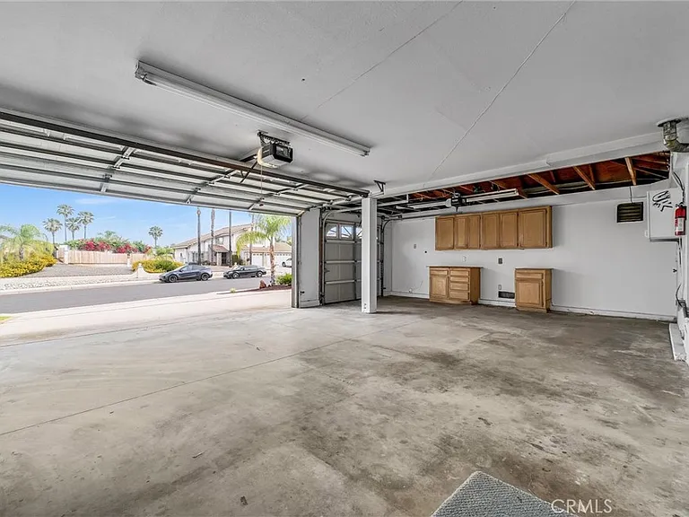 1070 Cannon Rd — Photo 38
