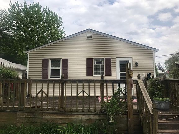 2nd image of 2140 N Dequincy St