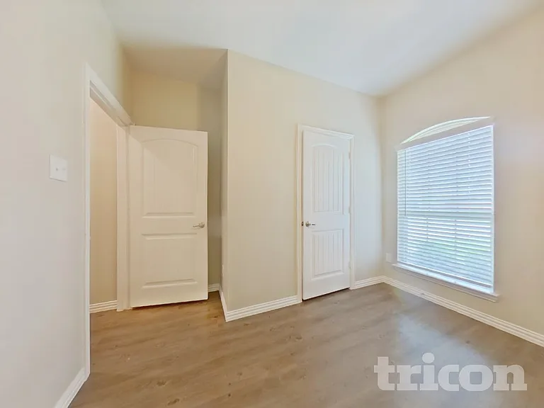 101 Cornell Ave — Photo 12