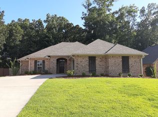 913 Timberton Dr, Pearl, MS 39208