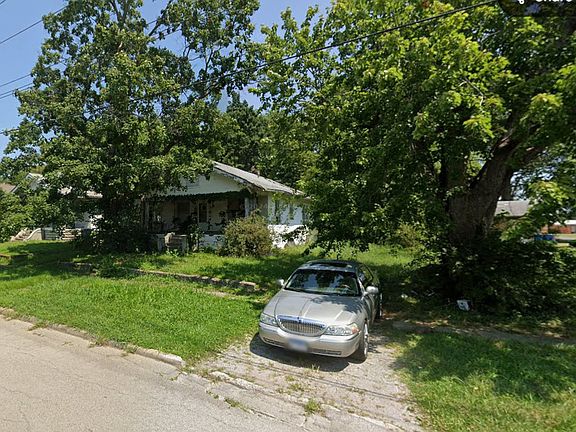 3rd image of 724 S 18th St