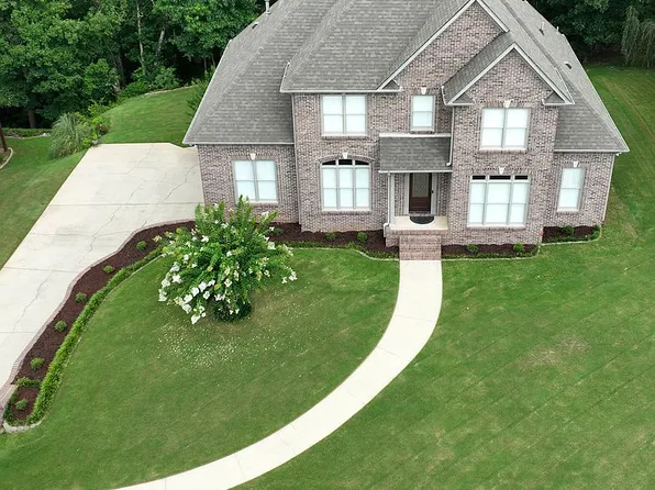 526 Timberline Trl, Calera, AL 35040