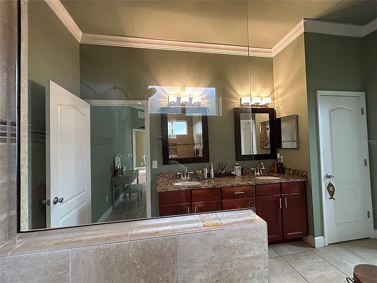 11788 SW 30th Ave — Photo 11