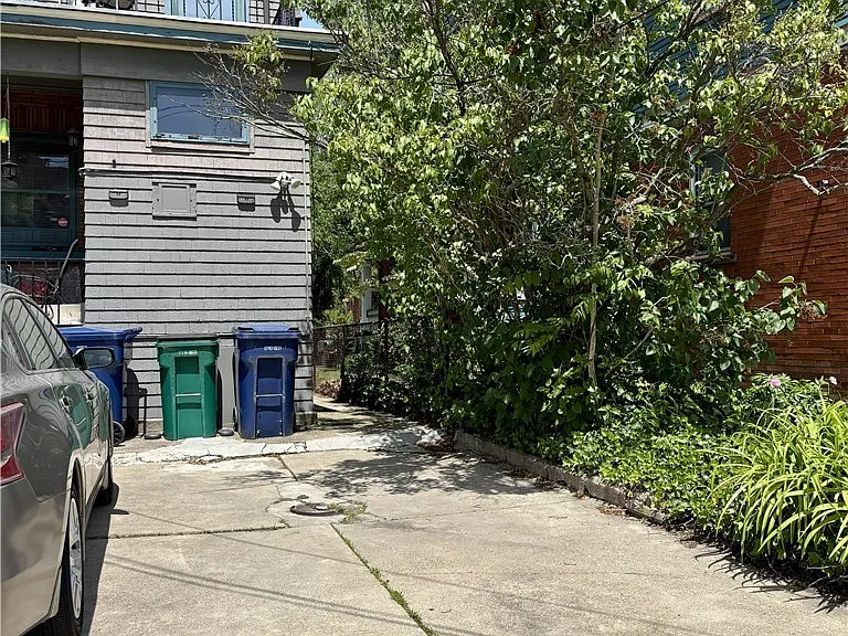 115 Bidwell Pkwy — Photo 13