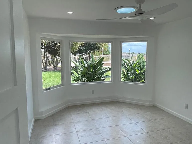 1148 Colina Vis — Photo 24