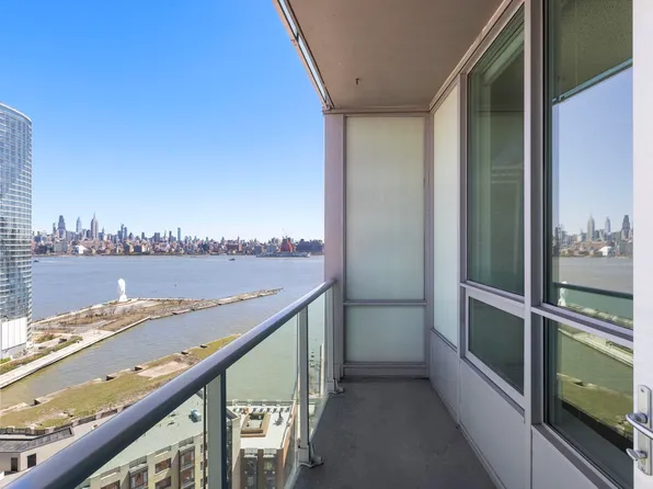 20 Newport Parkway image 1 of 34