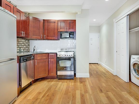 2nd image of 336 E 81st St