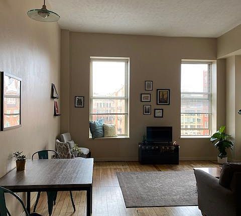 5th image of 408 W Saint Clair Ave APT 509