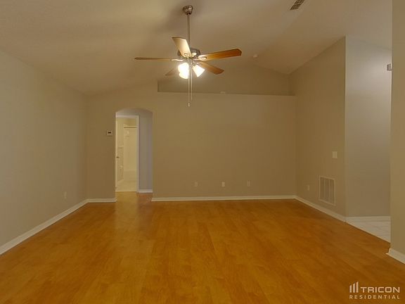 3rd image of 537 Gentle Breeze Dr