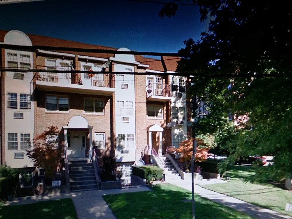 1st image of 17239 Highland Ave #2B