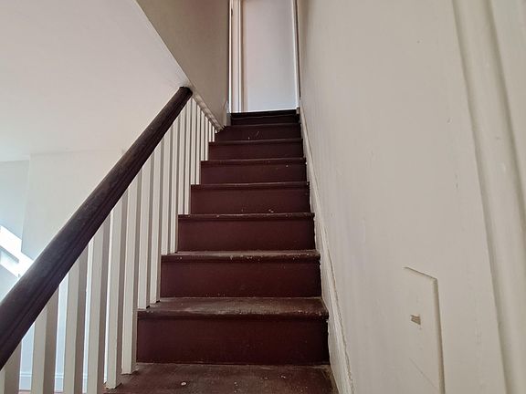 2nd image of 612 N Spruce St