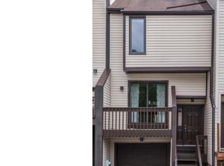 3219 Champions Dr, Wilmington, DE 19808