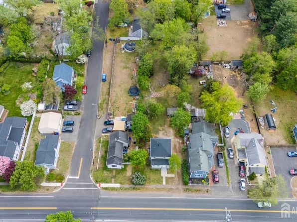 195 Manalapan Rd, Spotswood, NJ 08884