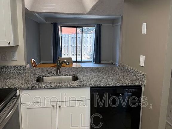 5th image of 2530 E North St #15