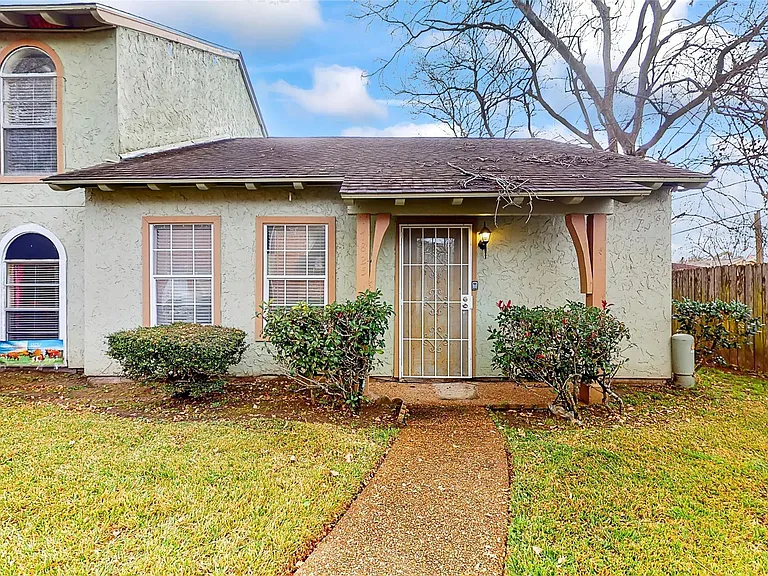 7825 Cook Rd — Photo 9