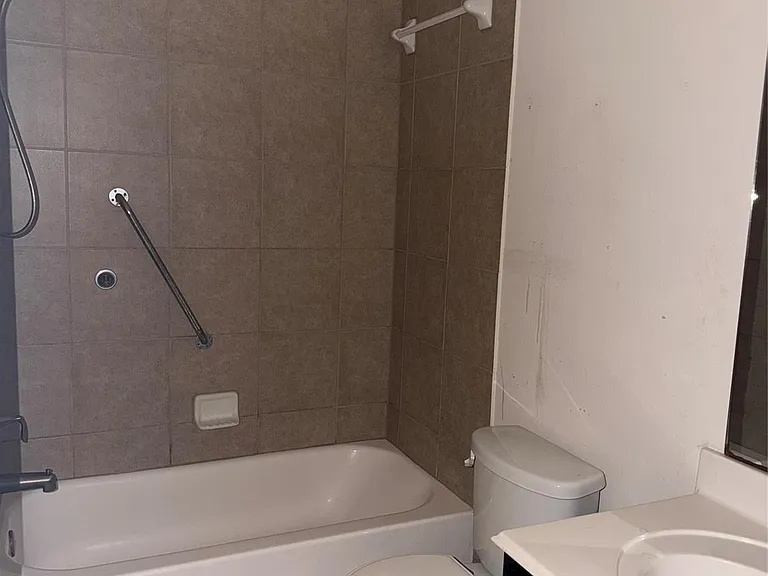 7534 Abbey Point Ln — Photo 12