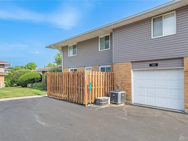 1643 Mars Hill Dr — Photo 15