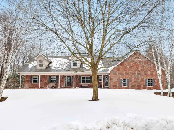 3539 Briar Ct, Abrams, WI 54101