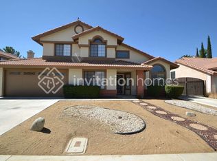 4546 Grandview Dr, Palmdale, CA 93551