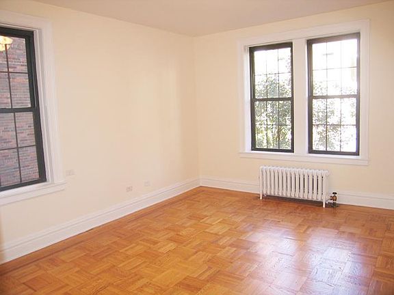2nd image of 230 E 71st St APT 3G