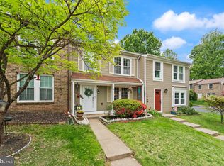 1617 Sierra Woods Dr, Reston, VA 20194