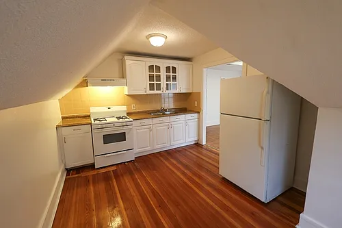 498 Whipple St #3 Photo 1