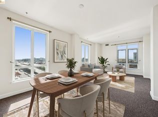 423 7th St Unit 401, Oakland, CA 94607