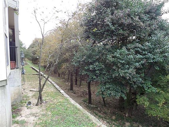 4th image of 6810 Deatonhill Dr #3102
