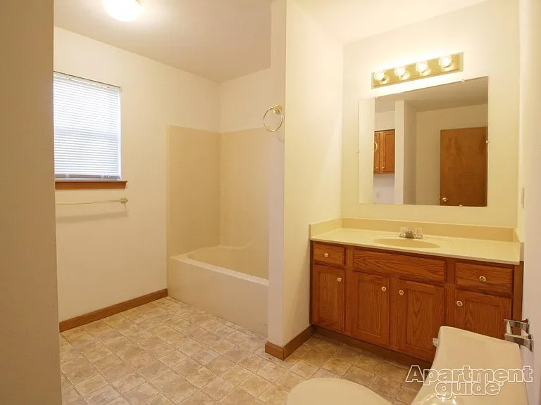 21 Canterbury Ct — Photo 8