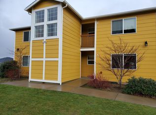 2048 SE Honeysuckle Loop, Warrenton, OR 97146